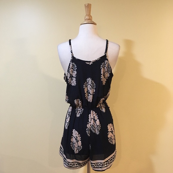 Modern Floral Print Waisted Button Front Romper - Picture 7 of 7